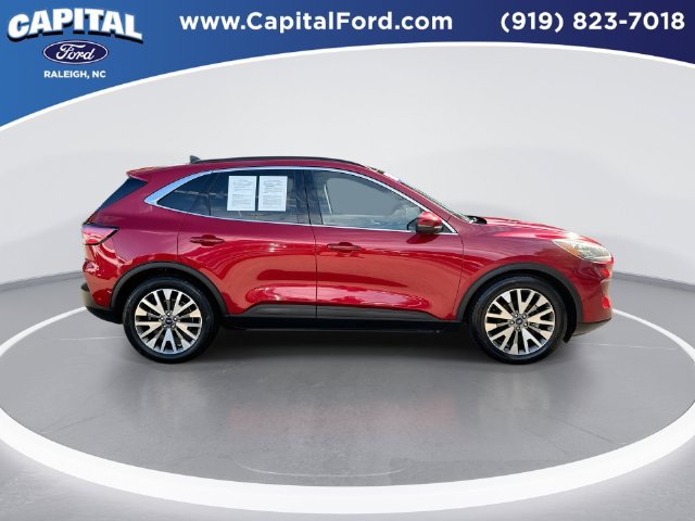 Certified 2020 Ford Escape Titanium FWD image 9