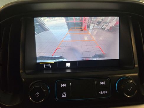 Used 2019 Chevrolet Colorado ZR2 image 17