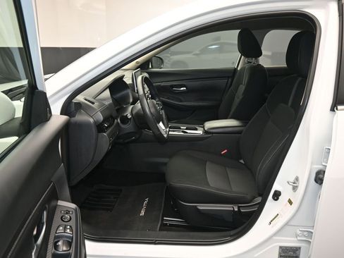 Used 2023 Nissan Sentra SV image 11