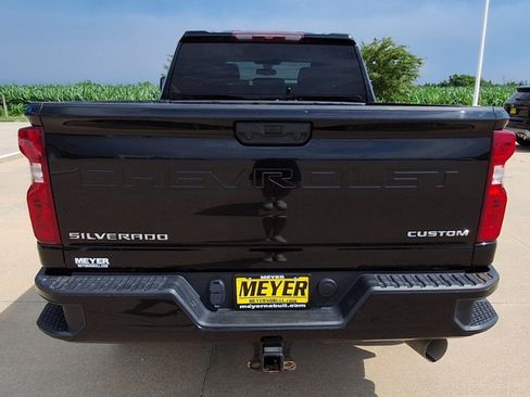 Used 2023 Chevrolet Silverado 2500 Custom w/ Custom Value Package AWD/4WD image 7