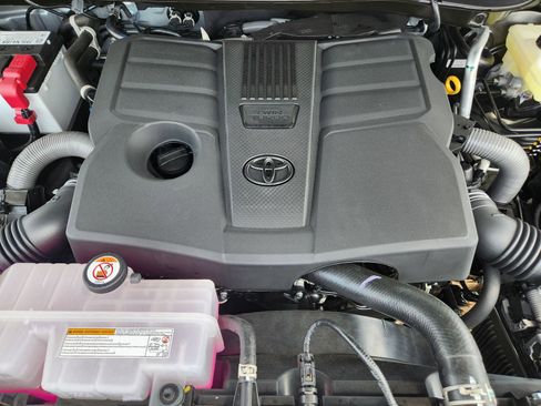 New 2026 Toyota Tundra Limited w/ Power Package image 26