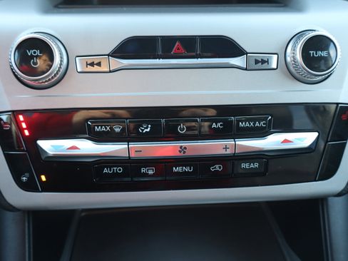 Used 2023 Ford Explorer XLT w/ Equipment Group 202A image 25