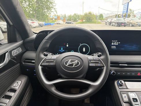 Used 2025 Hyundai Palisade Calligraphy AWD/4WD image 14