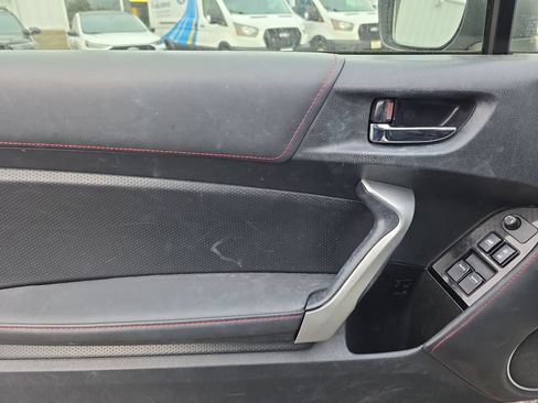 Used 2017 Subaru BRZ Limited RWD image 17