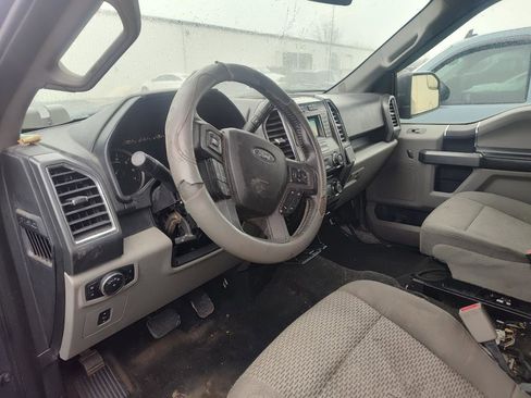 Used 2015 Ford F150 XLT w/ Equipment Group 301A Mid image 11