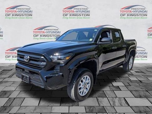 Certified 2024 Toyota Tacoma SR AWD/4WD image 8