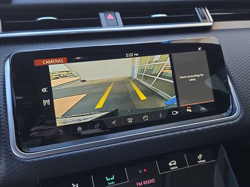 Used 2020 Land Rover Range Rover Velar R-Dynamic S AWD/4WD image 25