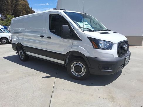 New 2026 Ford Transit 150 Low Roof image 21