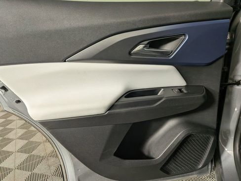 Certified 2025 Chevrolet Equinox EV LT w/ Convenience Package image 34