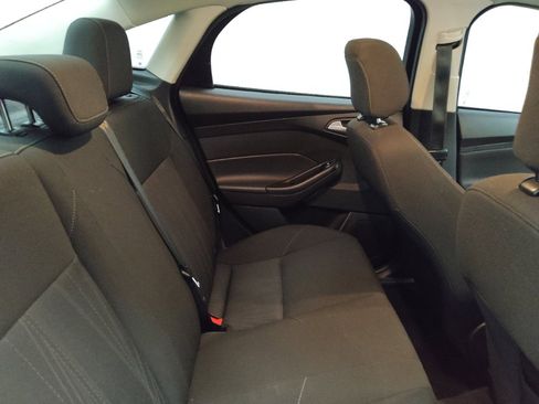 Used 2018 Ford Focus SE image 19