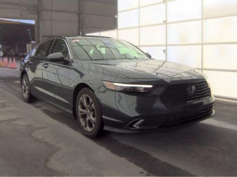 Used 2023 Honda Accord EX image 4