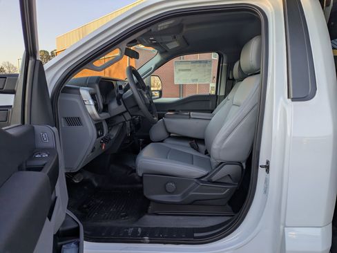 New 2026 Ford F550 4x4 Regular Cab Super Duty image 13