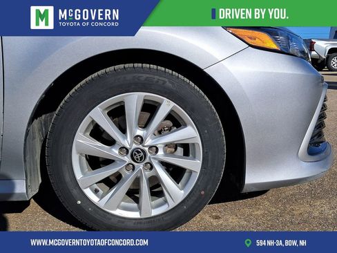 Used 2023 Toyota Camry LE image 8