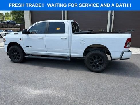 Used 2022 RAM 2500 Big Horn w/ Night Edition AWD/4WD image 3