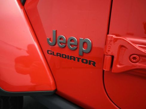 Used 2022 Jeep Gladiator Rubicon w/ LED Lighting Group AWD/4WD image 12