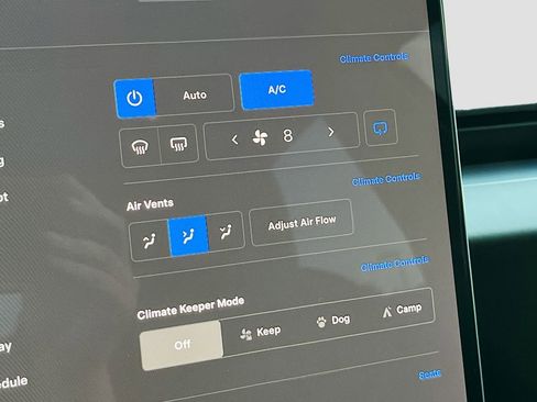 Used 2025 Tesla Model 3 Long Range RWD image 15