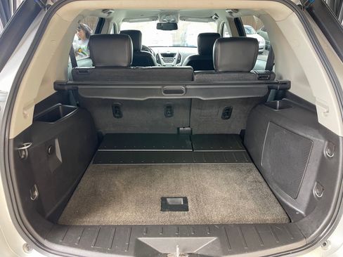 Used 2011 GMC Terrain SLT image 16