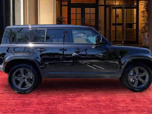 New 2026 Land Rover Defender 110 S AWD/4WD image 6