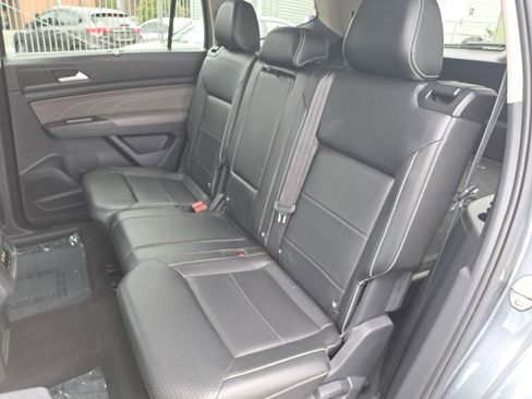 Used 2022 Volkswagen Atlas SE AWD/4WD image 16