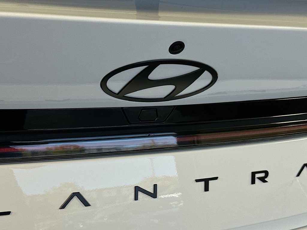 New 2026 Hyundai Elantra N FWD image 21