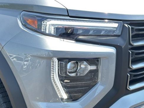 New 2026 GMC Canyon AT4 w/ AT4 Premium Package AWD/4WD image 14