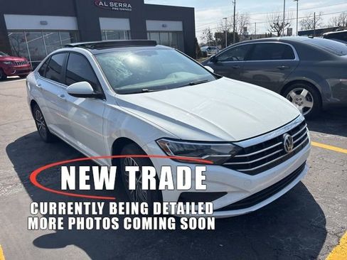 Used 2021 Volkswagen Jetta SE w/ SE Cold Weather Package image 1