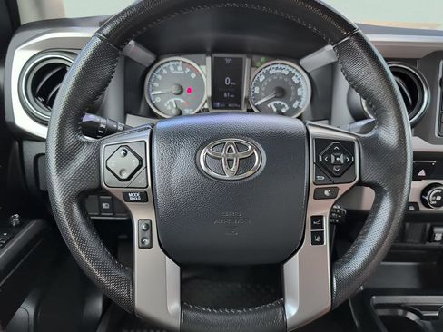 Used 2019 Toyota Tacoma 2WD Double Cab image 15