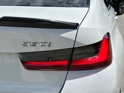 Certified 2024 BMW 330i Sedan w/ Convenience Package image 31