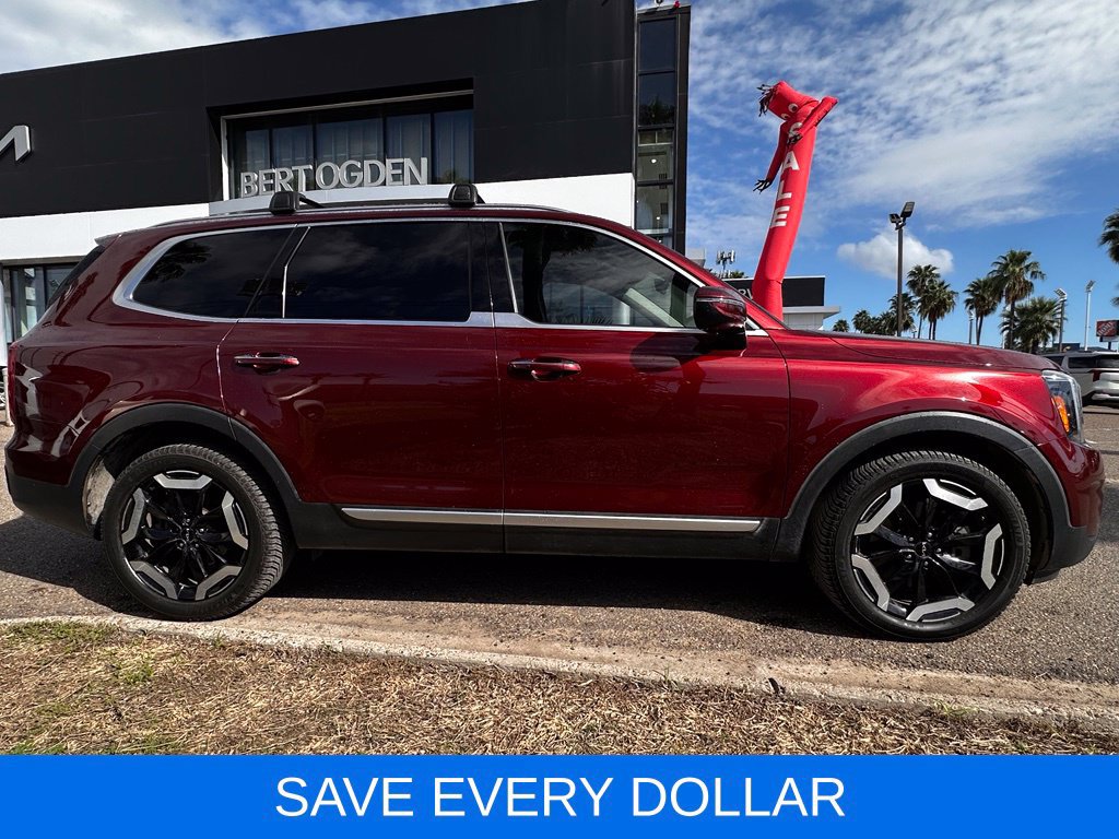 Used 2023 Kia Telluride S AWD/4WD image 3
