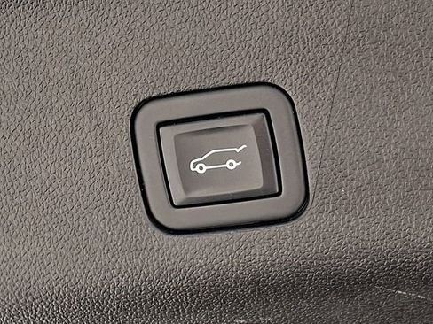 Used 2023 Chevrolet Tahoe LT AWD/4WD image 34