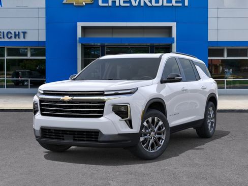 New 2026 Chevrolet Traverse LT w/ Sun and Wheel Package AWD/4WD image 30