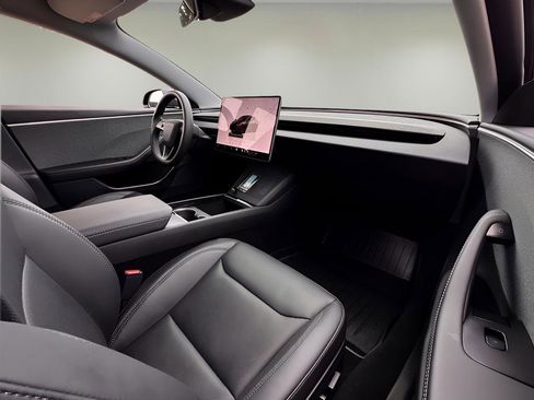 Used 2025 Tesla Model 3 Long Range RWD image 21