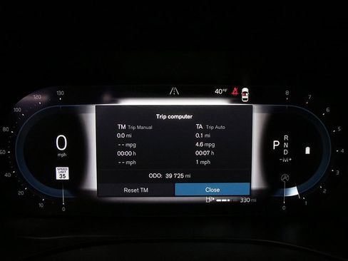 Used 2023 Volvo XC60 B5 Plus w/ Protection Package Premier image 22