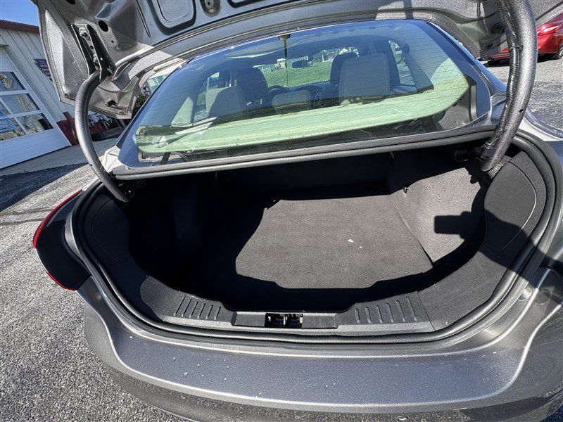 Used 2014 Ford Focus SE FWD image 12