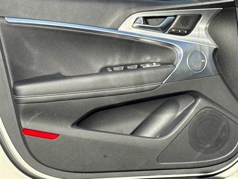 New 2026 Genesis G70 2.5T Prestige image 10