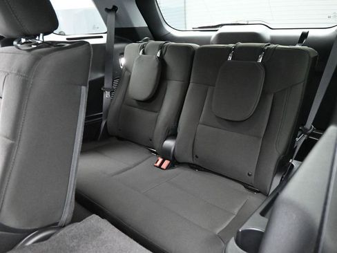 Used 2023 Ford Explorer XLT RWD image 20