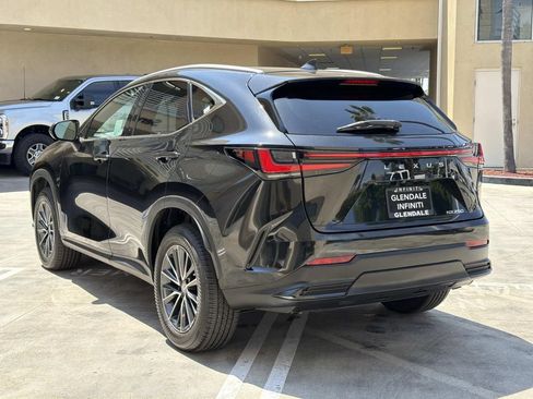 Used 2023 Lexus NX 250 FWD w/ Cold Area Package image 4