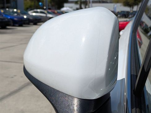 Used 2023 Hyundai Santa Fe SE image 12