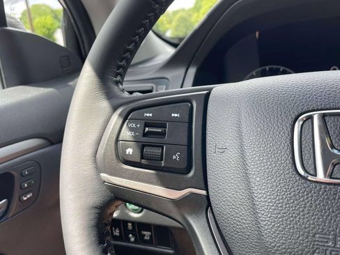 Certified 2025 Honda Ridgeline RTL image 23