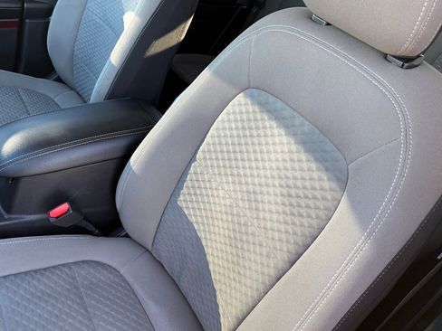 Used 2021 Ford Escape SE image 27