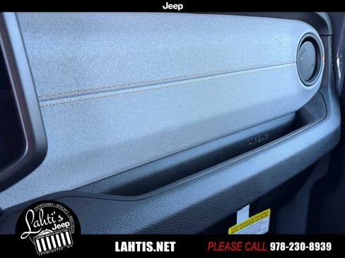 New 2026 Jeep Gladiator Sport image 38