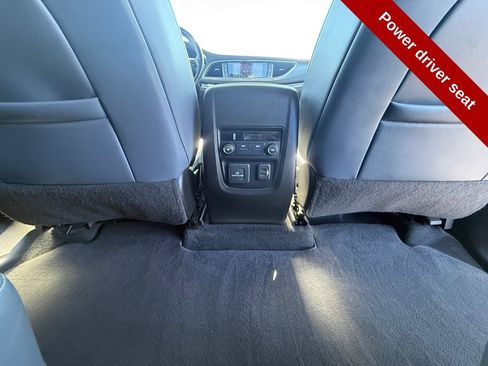 Used 2021 Buick Enclave Essence w/ Experience Buick Package AWD/4WD image 44