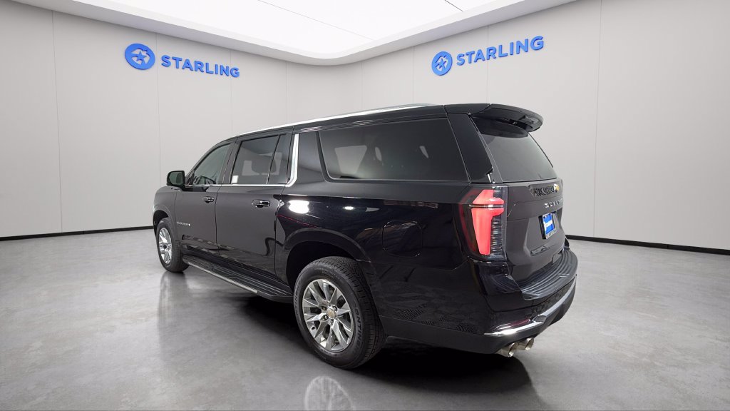 Used 2026 Chevrolet Suburban Premier AWD/4WD image 5