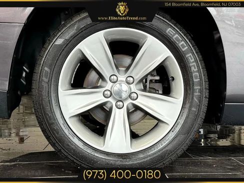 Used 2020 Dodge Challenger SXT image 27