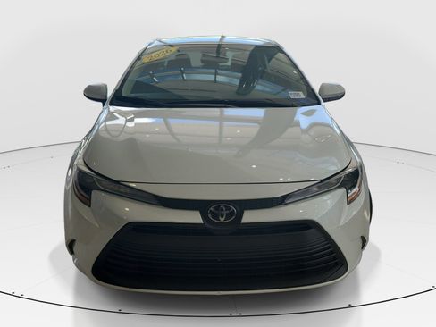 Used 2026 Toyota Corolla LE FWD image 2