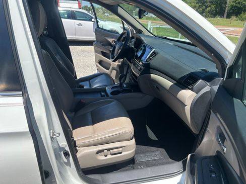 Used 2018 Honda Ridgeline RTL-T image 12