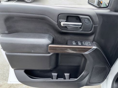 Used 2019 Chevrolet Silverado 1500 LT w/ All-Star Edition image 9