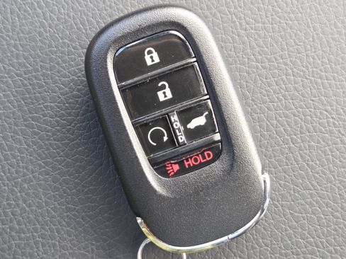 Certified 2024 Honda Pilot Touring image 40
