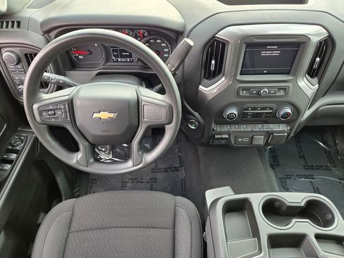 Used 2025 Chevrolet Silverado 2500 Custom w/ Custom Value Package image 13