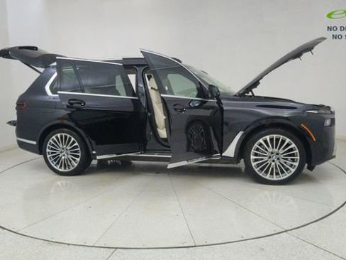 Used 2024 BMW X7 xDrive40i w/ Parking Assistance Package AWD/4WD image 78